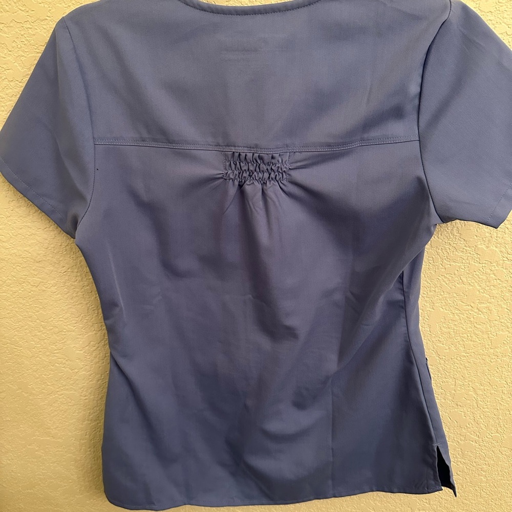 Scrub set - Picture 3 of 5